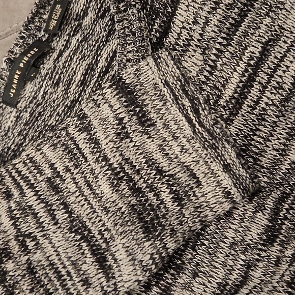 [Jeanne Pierre] Crew Neck Sweater - Size L - Picture 7 of 7